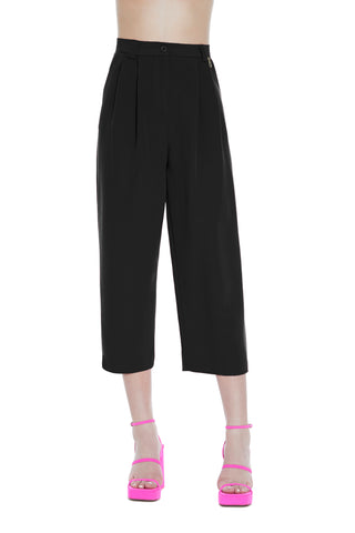 AIKO high-waisted capri pant with pleats